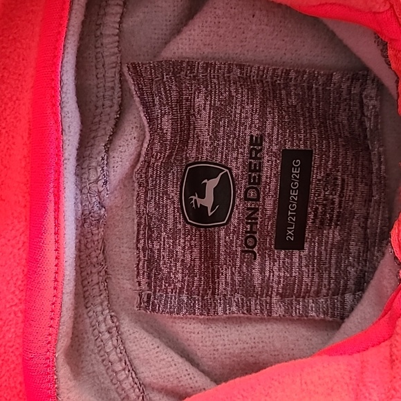 John Deere size 2xl hoodie - Picture 4 of 5